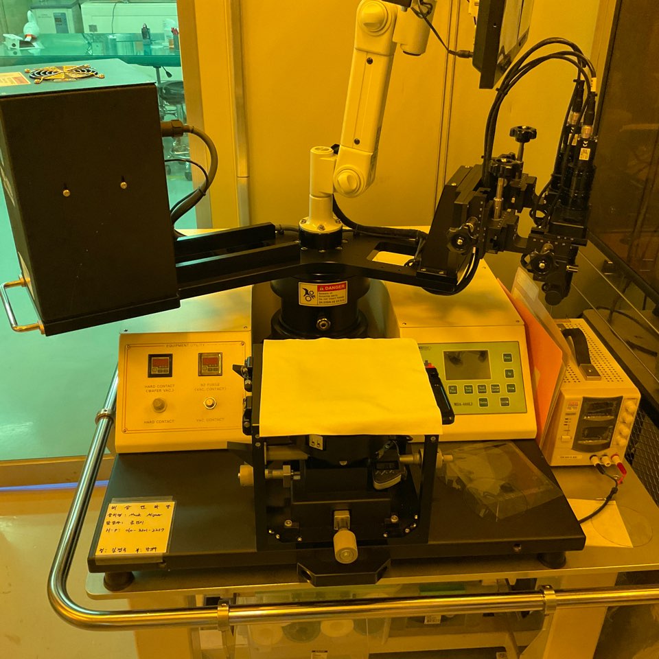 Mask Aligner (LED) 사진